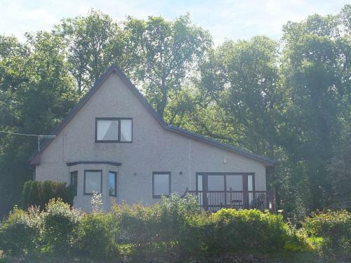 Trefoil Holiday Home