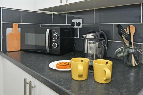 4br With Wardrobes!city Centre!monthly Stay
