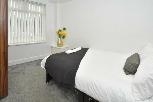 4br With Wardrobes!city Centre!monthly Stay