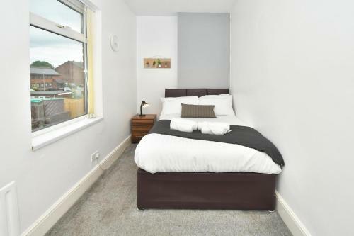 4br With Wardrobes!city Centre!monthly Stay