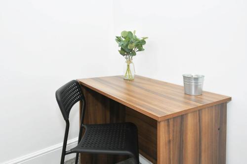 4br With Wardrobes!city Centre!monthly Stay