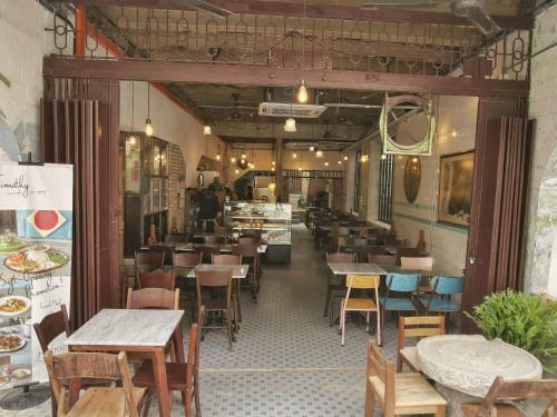 Albergue Mingle Highstreet
