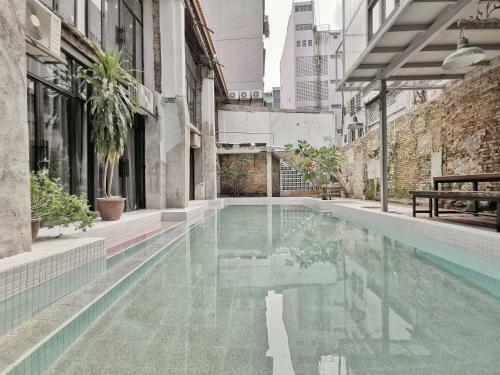 Albergue Mingle Highstreet