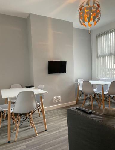 Modern House In Stoke On Trent