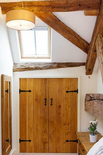 Unit 1 Dove Farm Barns