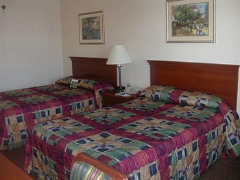 Hotel Country Hearth Inn & Suites Lomira