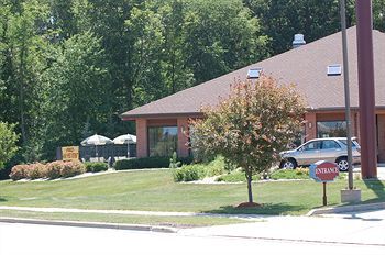 Hotel Country Hearth Inn & Suites Lomira