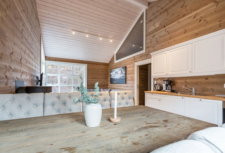 Lodge Stranda Booking