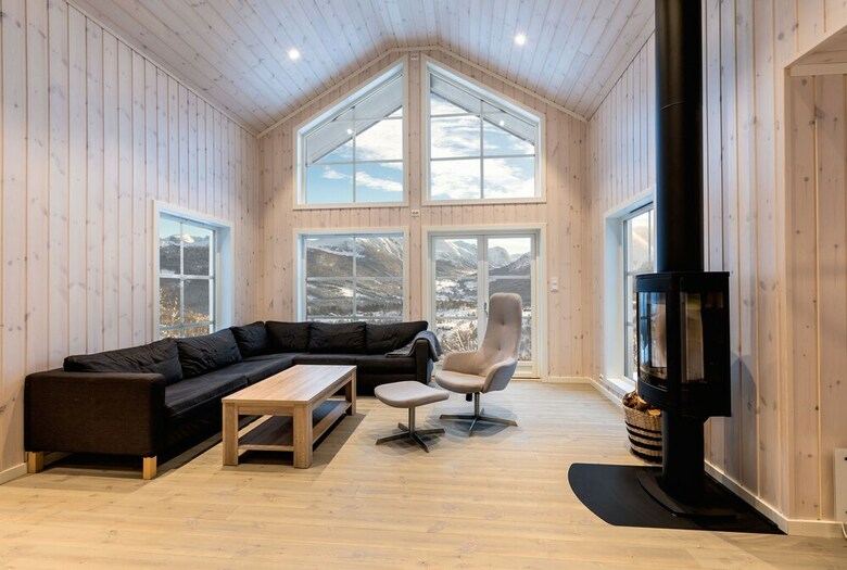 Lodge Stranda Booking