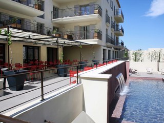 Hotel Distillerie De P�zenas