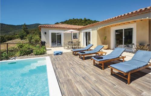 Holiday Home St Nazaire De Ladarez St-1262