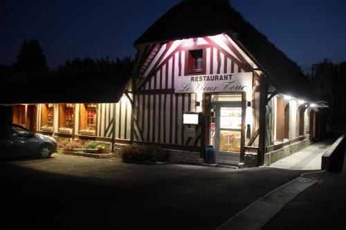 Hostal Auberge Du Vieux Tour
