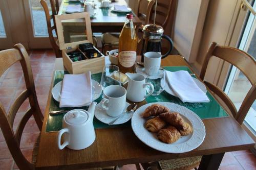 Hostal Auberge Du Vieux Tour