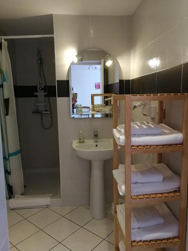 Hostal Auberge Du Vieux Tour