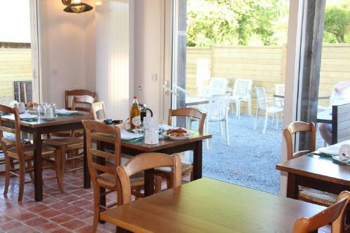 Hostal Auberge Du Vieux Tour