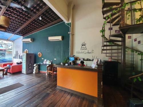 Spot On 89698 Budget Inn Hotel