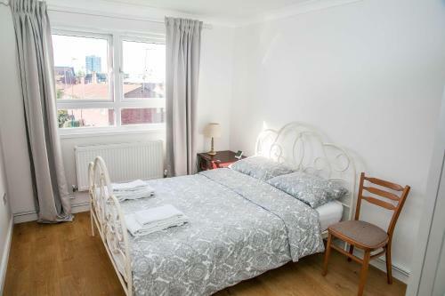 Apartamento Double Bedroom In Ashared Flat