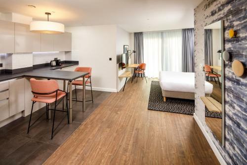 Aparthotel Adagio London Sutton Point