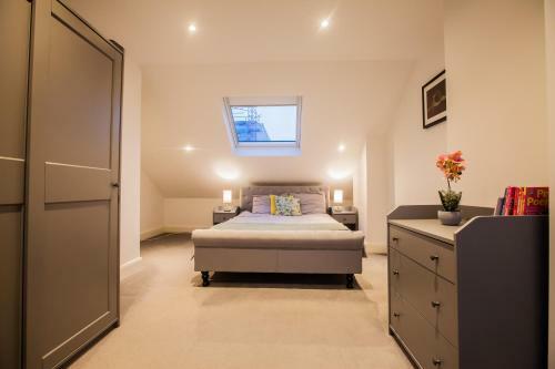 Surbiton Luxury Garden House
