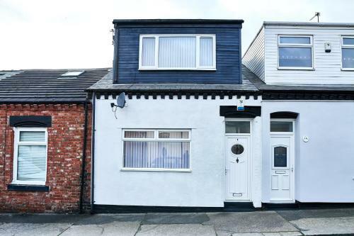 Contractors Book Now! Sleeps 5 - Modern & Relaxing