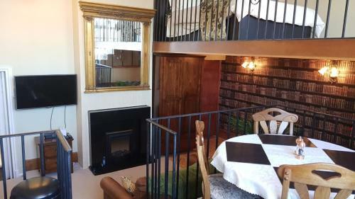Carnegie Library: Bronte Apartment 1 Bedroom