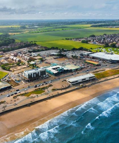 Entire Modern One Bed Apartment *roker Sea Front*