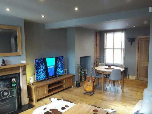 Grove Road Cottages - Group Bookings