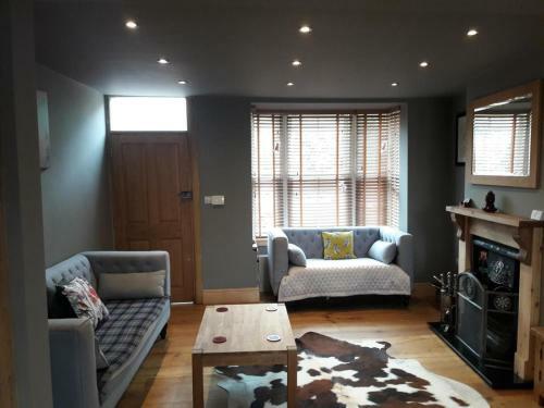 Grove Road Cottages - Group Bookings