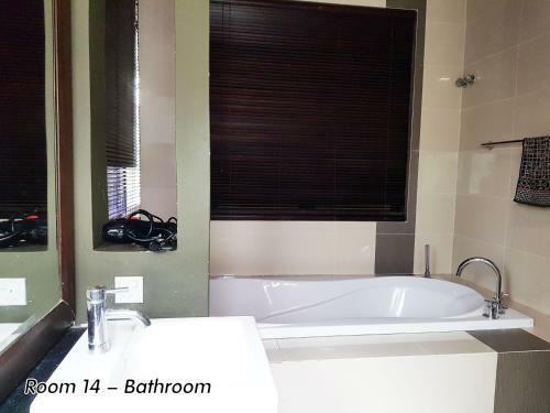Villa Kl City Bungalow Pool Homestay
