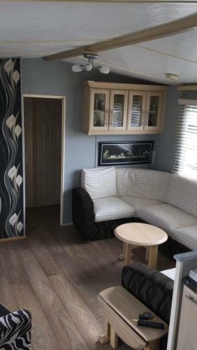 3 Bedroom 2 Bathroom Prestige Caravan Presthaven Sands