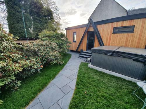 Lodge Little Woodbine