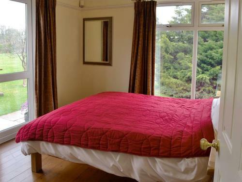 Kinnelhook Holiday Cottage