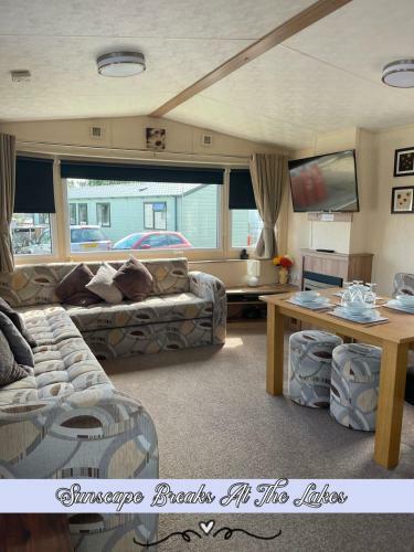 Sunscape Breaks At Tattershall Lakes