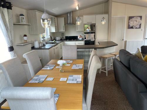 Apartamento Indulgence Lakeside Lodge (i2)