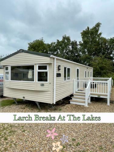 Larch Breaks At Tattershall Lakes