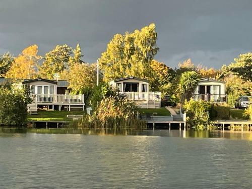 Tattershall Lakes Mini Breaks - Osprey Rise