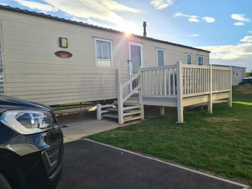Tattershall Lakes Caravan Ezees Holiday Retreat