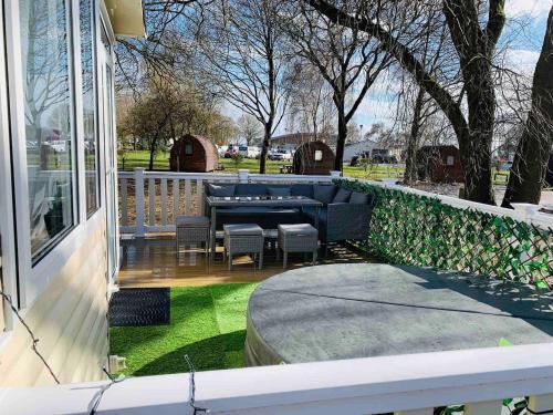 Luxury Holiday Home Happiness At Tattershall Lake