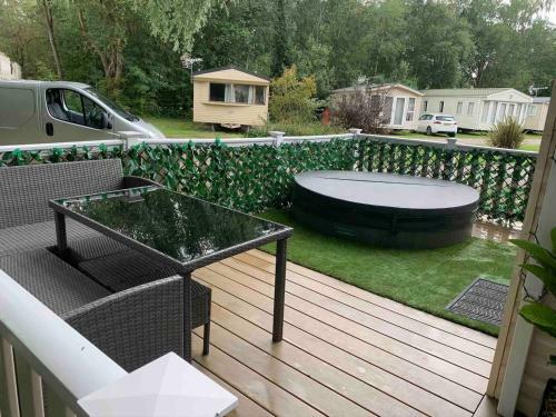 Luxury Holiday Home Happiness At Tattershall Lake