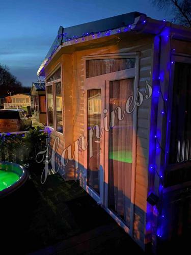 Luxury Holiday Home Happiness At Tattershall Lake
