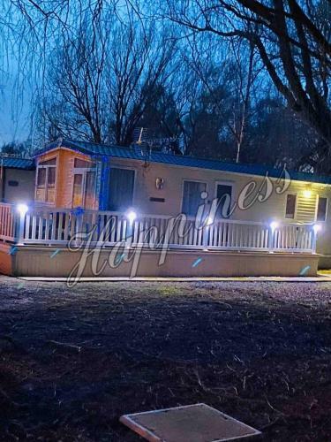 Luxury Holiday Home Happiness At Tattershall Lake