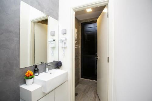 Arte Mont Kiara By Psm Luxury Suites