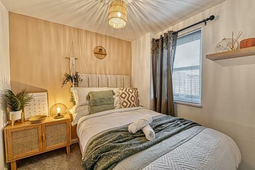 Lovely 2 Bedroom Apartment With Parking