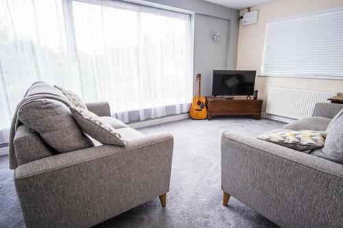 Tallets Apartment With Balcony & Parking