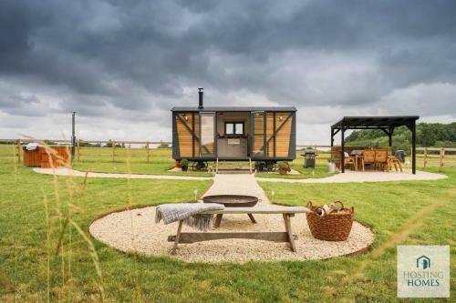 One Of A Kind Shepherds Hut With Incredible Views