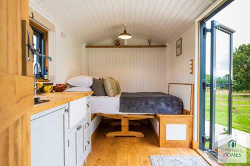 One Of A Kind Shepherds Hut With Incredible Views