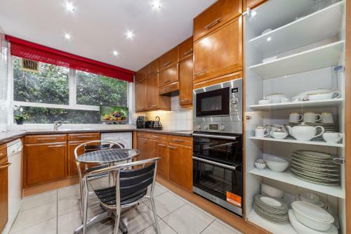 Apartamento Suites By Rehoboth - Hendon Station - London