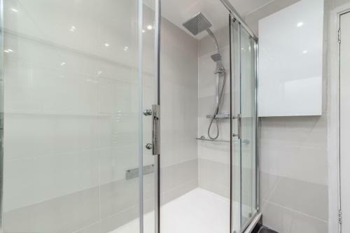 Apartamento Suites By Rehoboth - Hendon Station - London