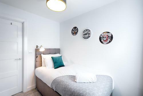 Your Perfect Stay - Swansea City Centre