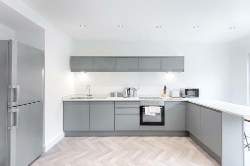 Your Perfect Stay - Swansea City Centre